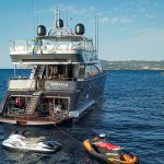 06-medusa-exterior